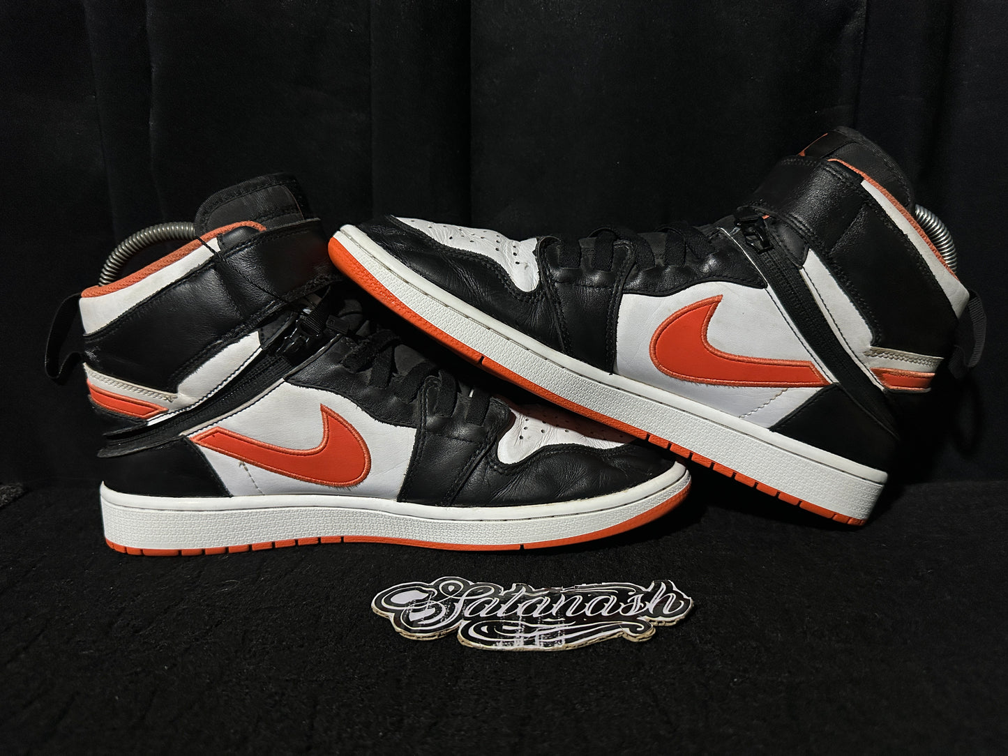 Nike Air "JORDAN 1" (FLYEASE) "TURF ORANGE BLACK WHITE" High Rare