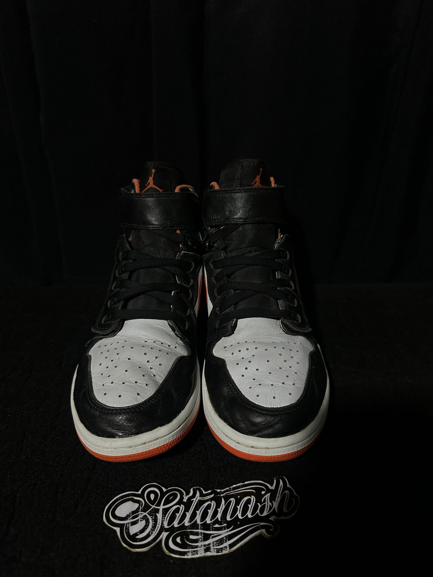 Nike Air "JORDAN 1" (FLYEASE) "TURF ORANGE BLACK WHITE" High Rare