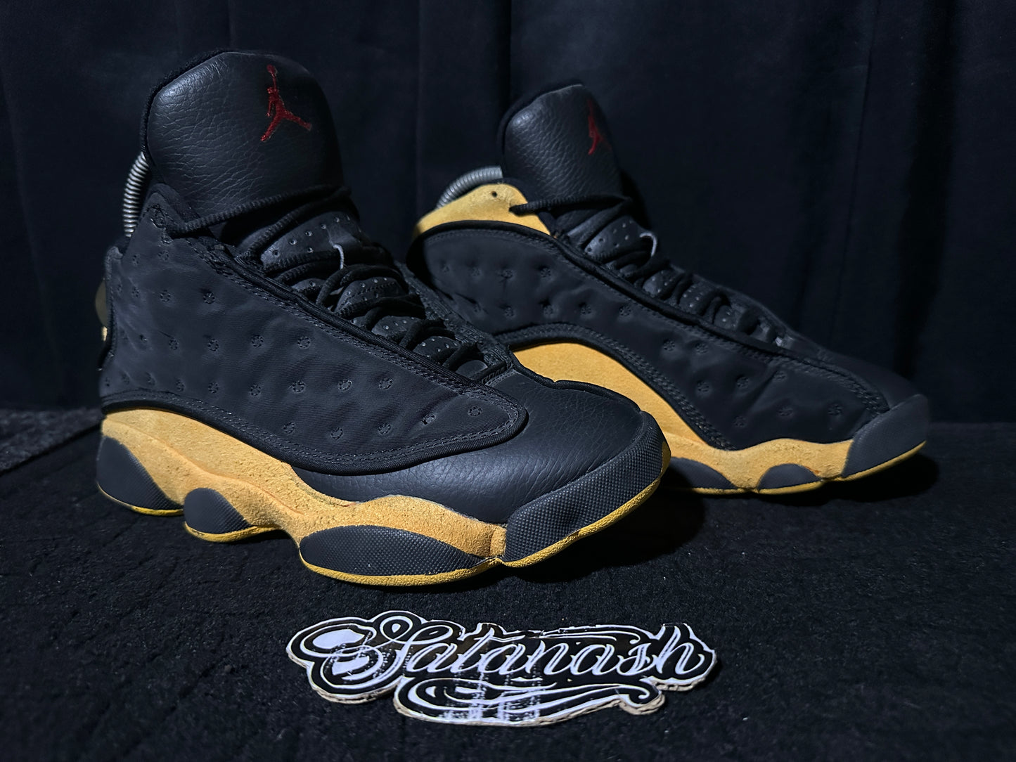 Nike Air "JORDAN 13" (RETRO) "CARMELO ANTHONY" (CLASS OF 2002) "B-GRADE" (BLACK UNIVERSITY GOLD RED)