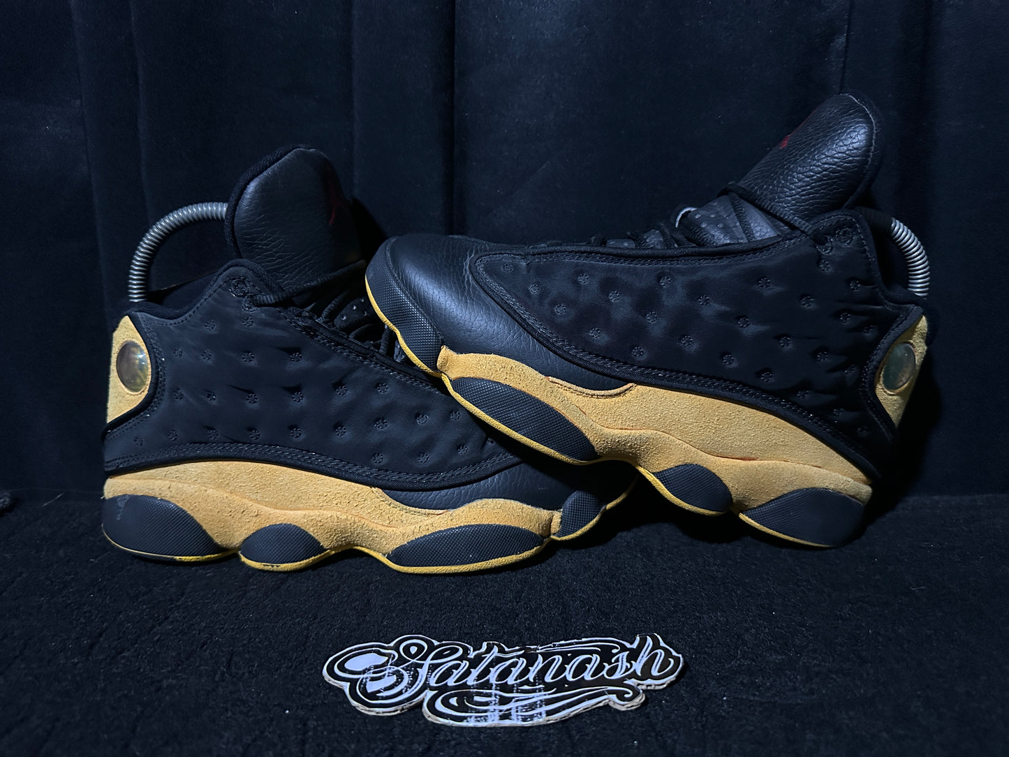 Nike Air "JORDAN 13" (RETRO) "CARMELO ANTHONY" (CLASS OF 2002) "B-GRADE" (BLACK UNIVERSITY GOLD RED)