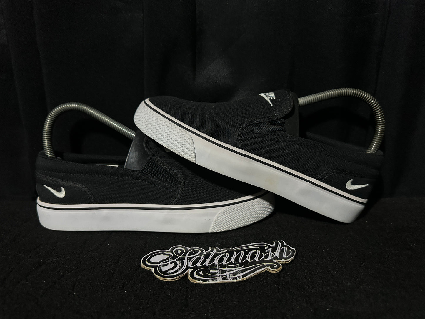 Nike Classic "TOKI" (SLIP ON) "BLACK WHITE" Low