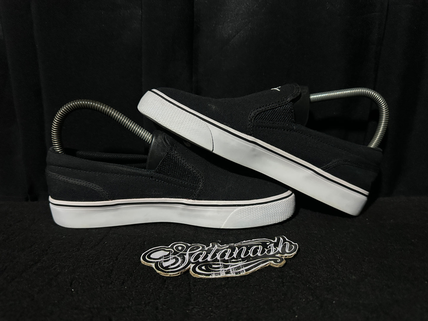 Nike Classic "TOKI" (SLIP ON) "BLACK WHITE" Low