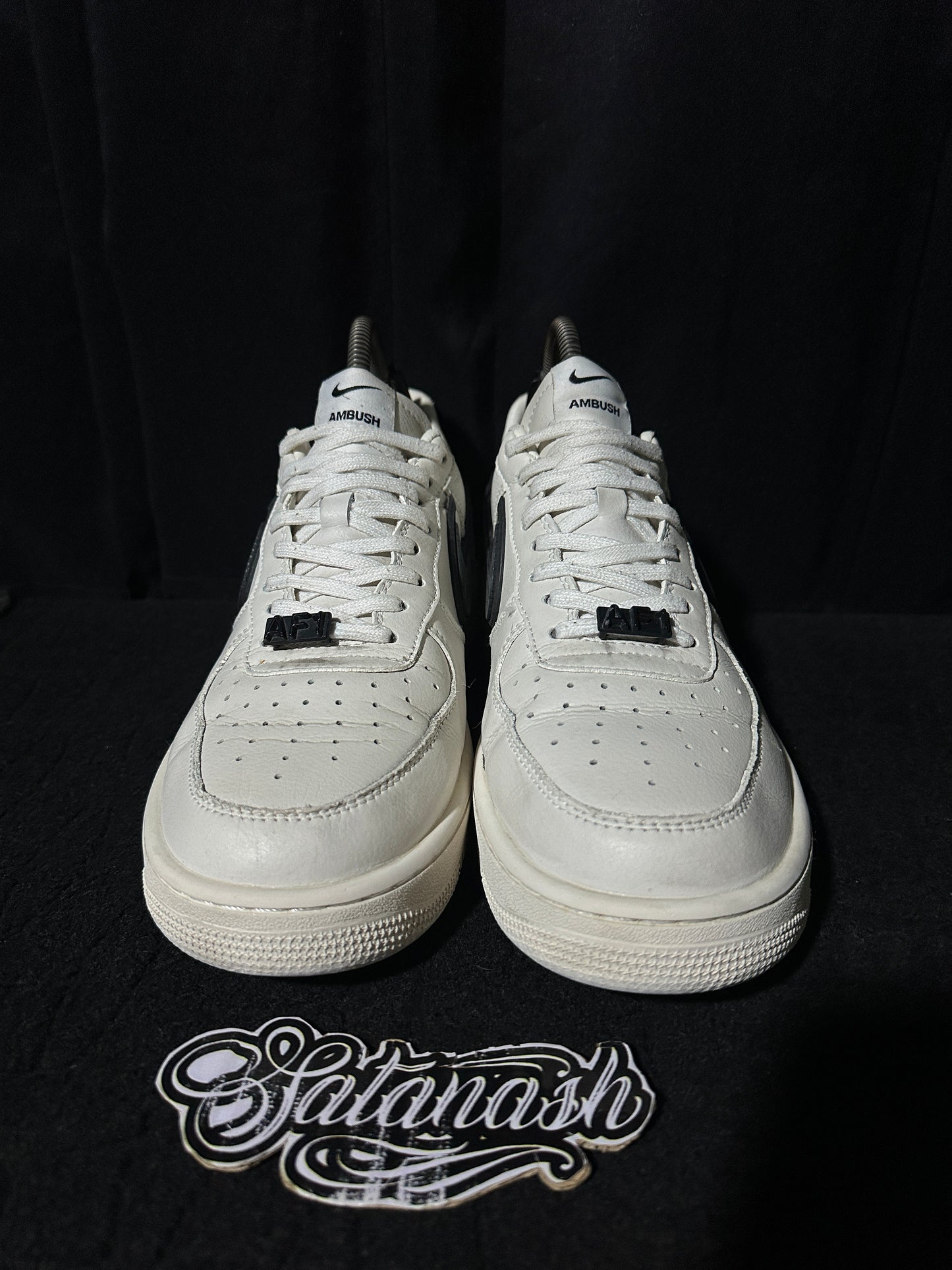 Nike Classic "AIR FORCE 1" X "AMBUSH" (PHANTOM BLACK WHITE) Low