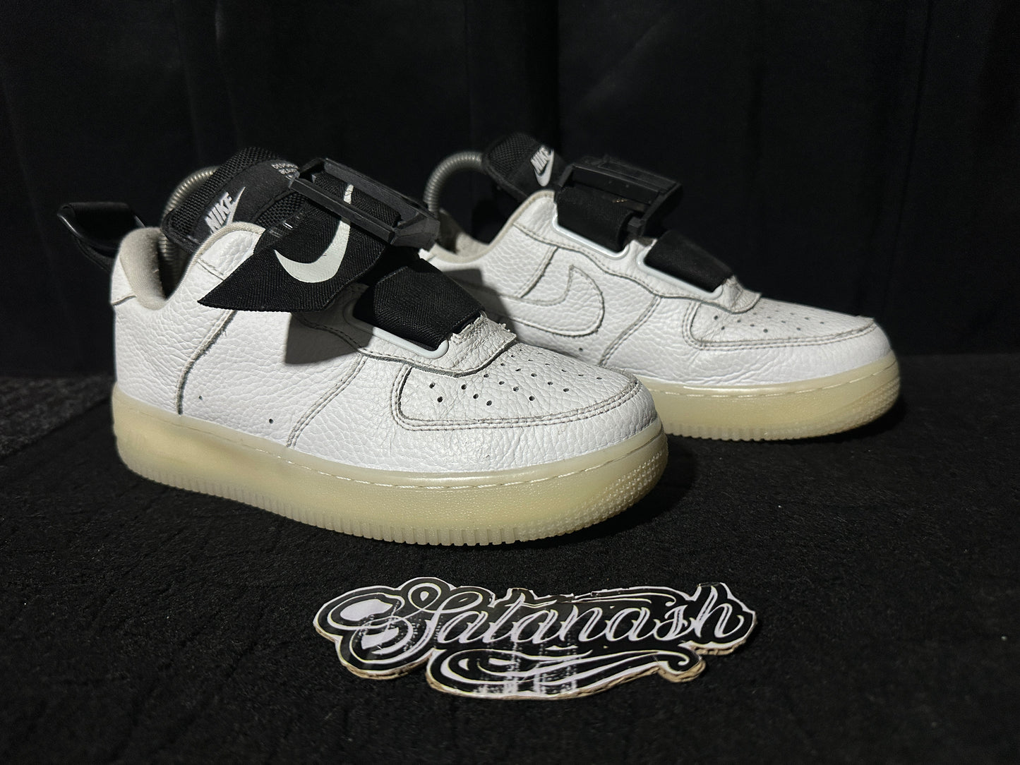 Nike Classic "AIR FORCE 1" (UTILITY) "WHITE BLACK ICEY" Low