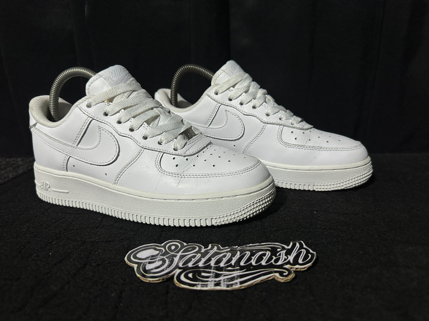 Nike Classic "AIR FORCE 1" (TRUE WHITE) Low