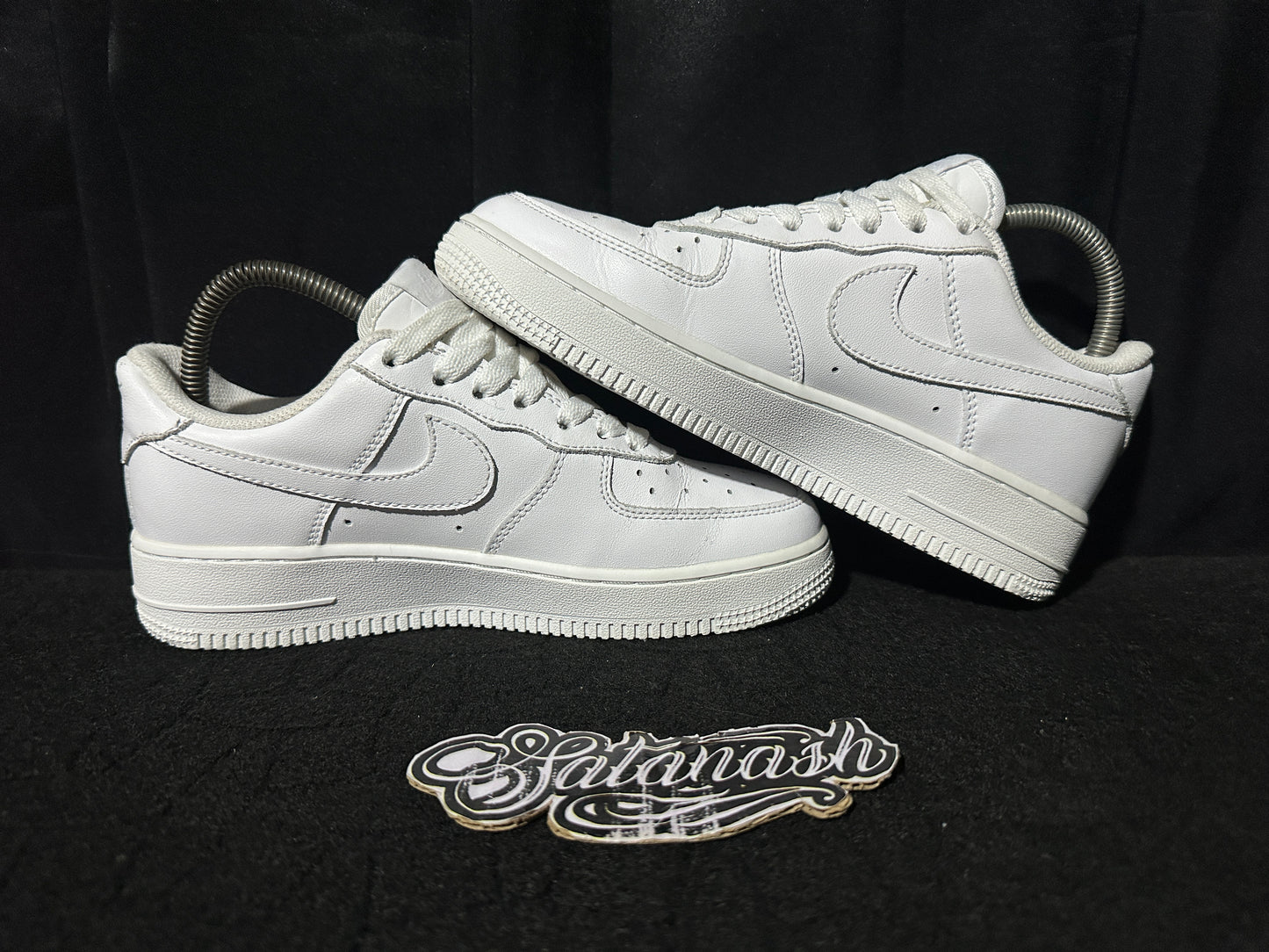 Nike Classic "AIR FORCE 1" (TRUE WHITE) Low
