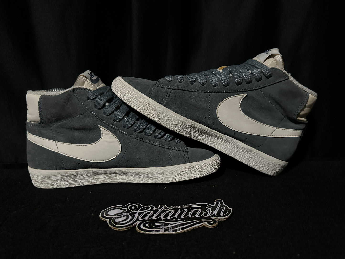 Nike Classic "BLAZER" (VNTG) "GRIS ANTHRACITE WHITE" High