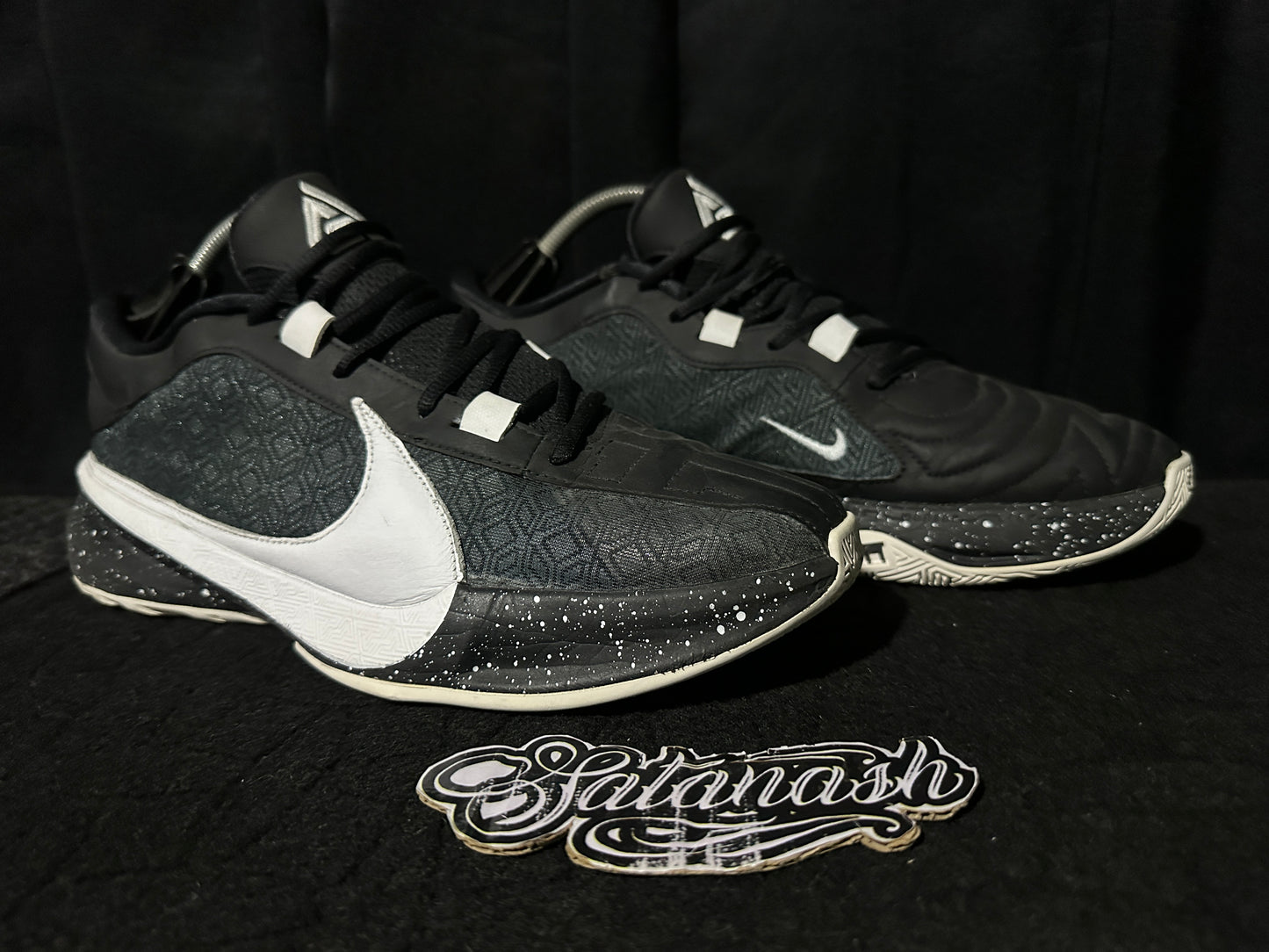 Nike Air "ZOOM" (FREAK V) "WORKING MAN" (GIANNIS ANTETOKOUNMPO) BasketBall Low
