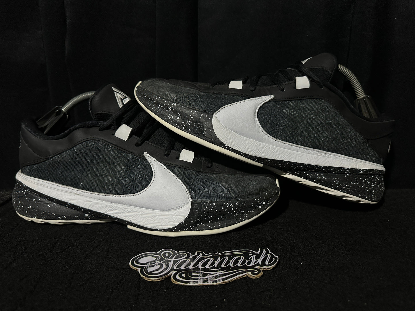 Nike Air "ZOOM" (FREAK V) "WORKING MAN" (GIANNIS ANTETOKOUNMPO) BasketBall Low