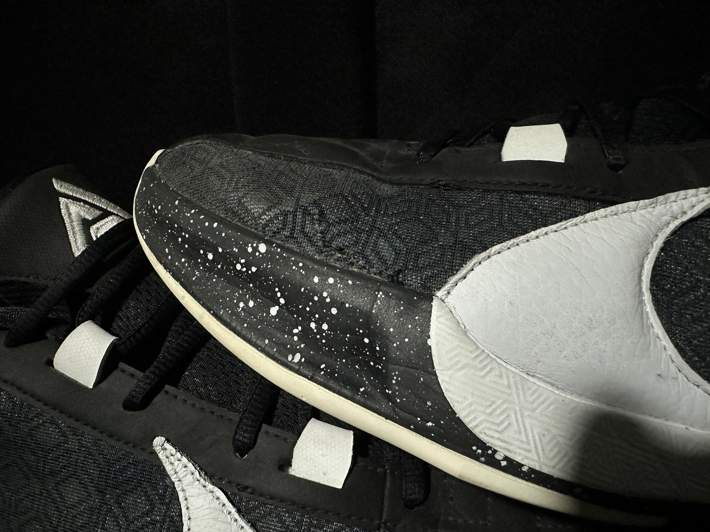 Nike Air "ZOOM" (FREAK V) "WORKING MAN" (GIANNIS ANTETOKOUNMPO) BasketBall Low