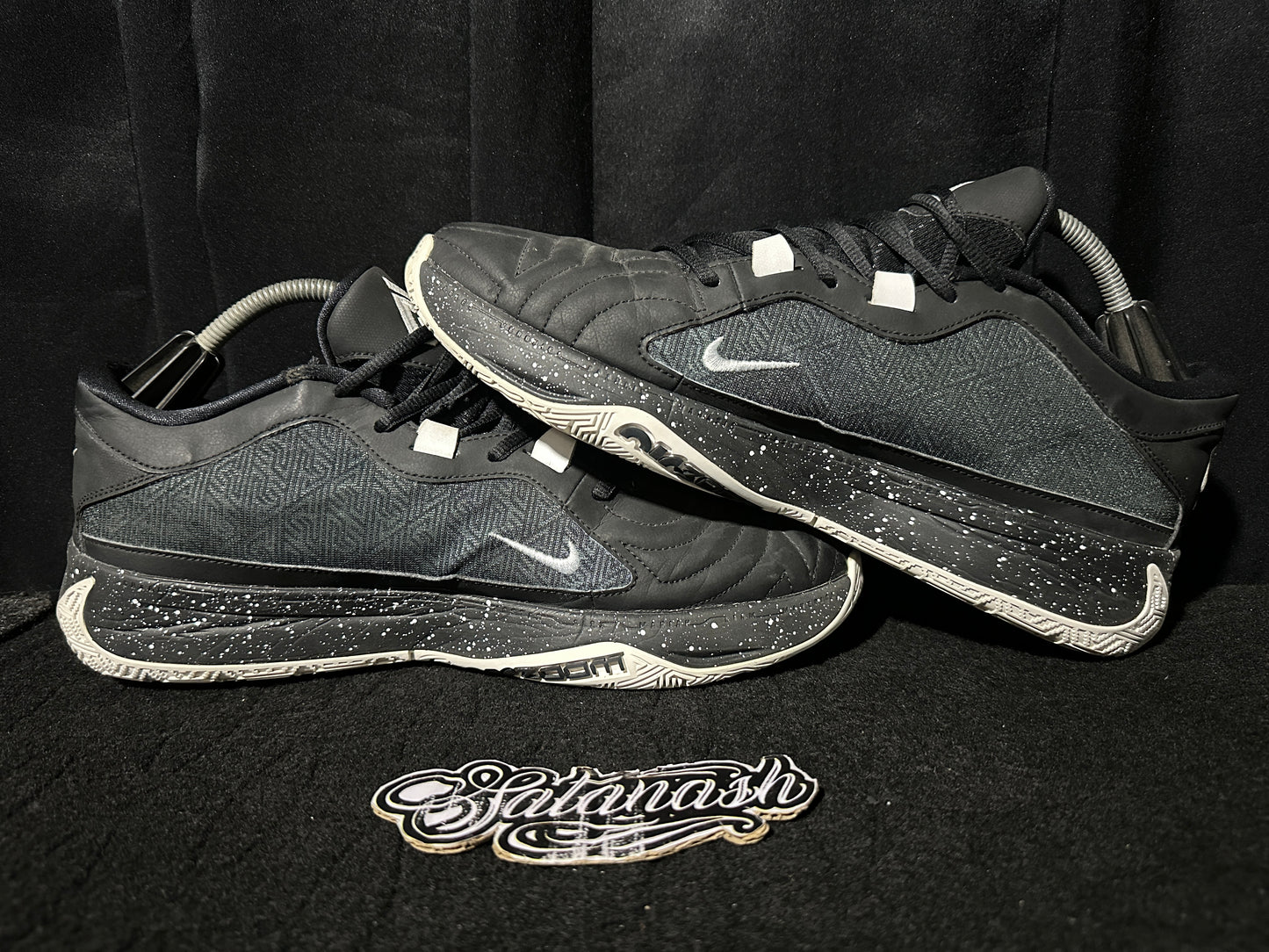 Nike Air "ZOOM" (FREAK V) "WORKING MAN" (GIANNIS ANTETOKOUNMPO) BasketBall Low
