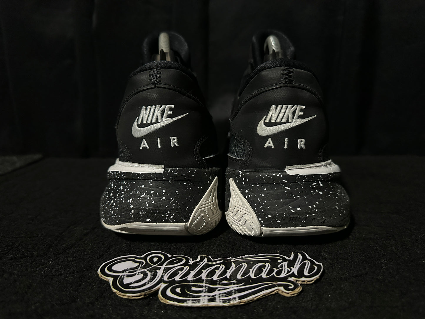 Nike Air "ZOOM" (FREAK V) "WORKING MAN" (GIANNIS ANTETOKOUNMPO) BasketBall Low