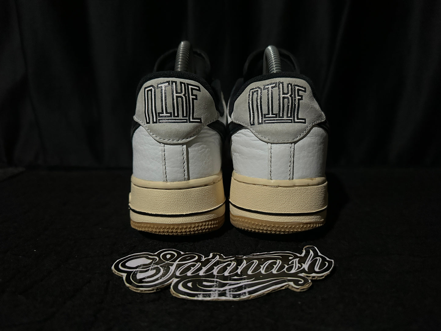 Nike Classic "AIR FORCE 1" (07 LX) "COMMAND FORCE" (WHITE BLACK BROWN GUM) Low