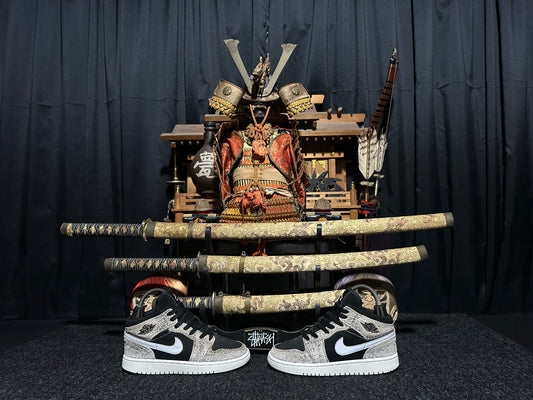 Nike Air "JORDAN 1" (RETRO) "LEOPARD" (BLACK PALE IVORY DESERT ORE) Mid