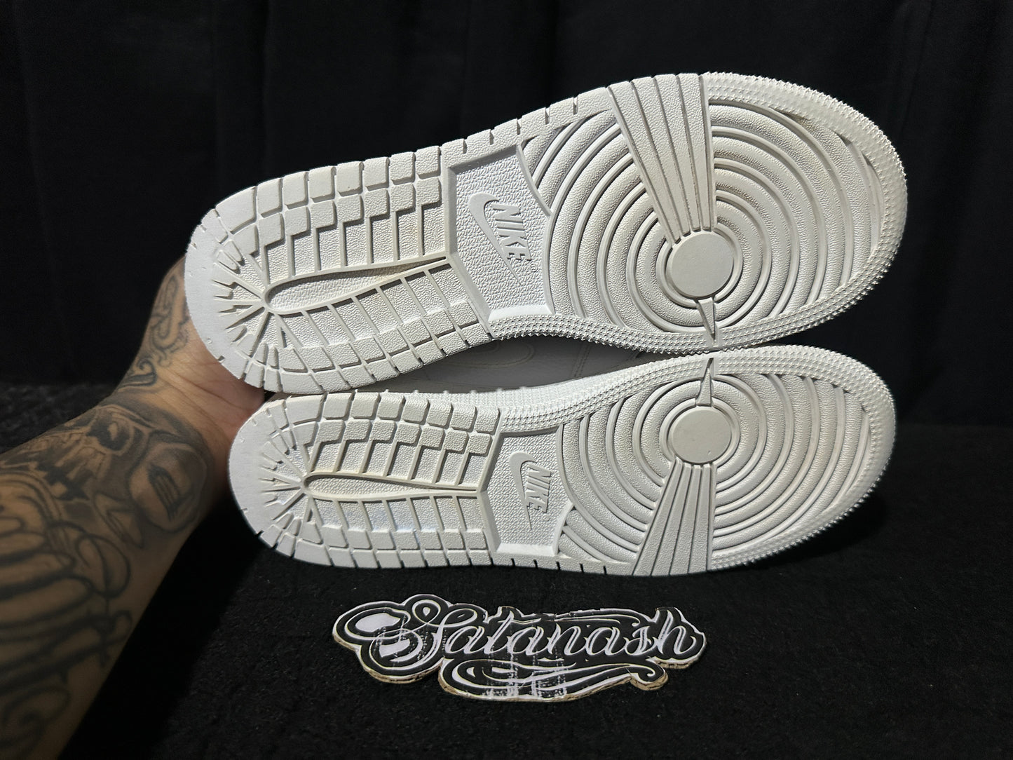 Nike Air "JORDAN 1" (WHITE PURE PLATINUM) Mid