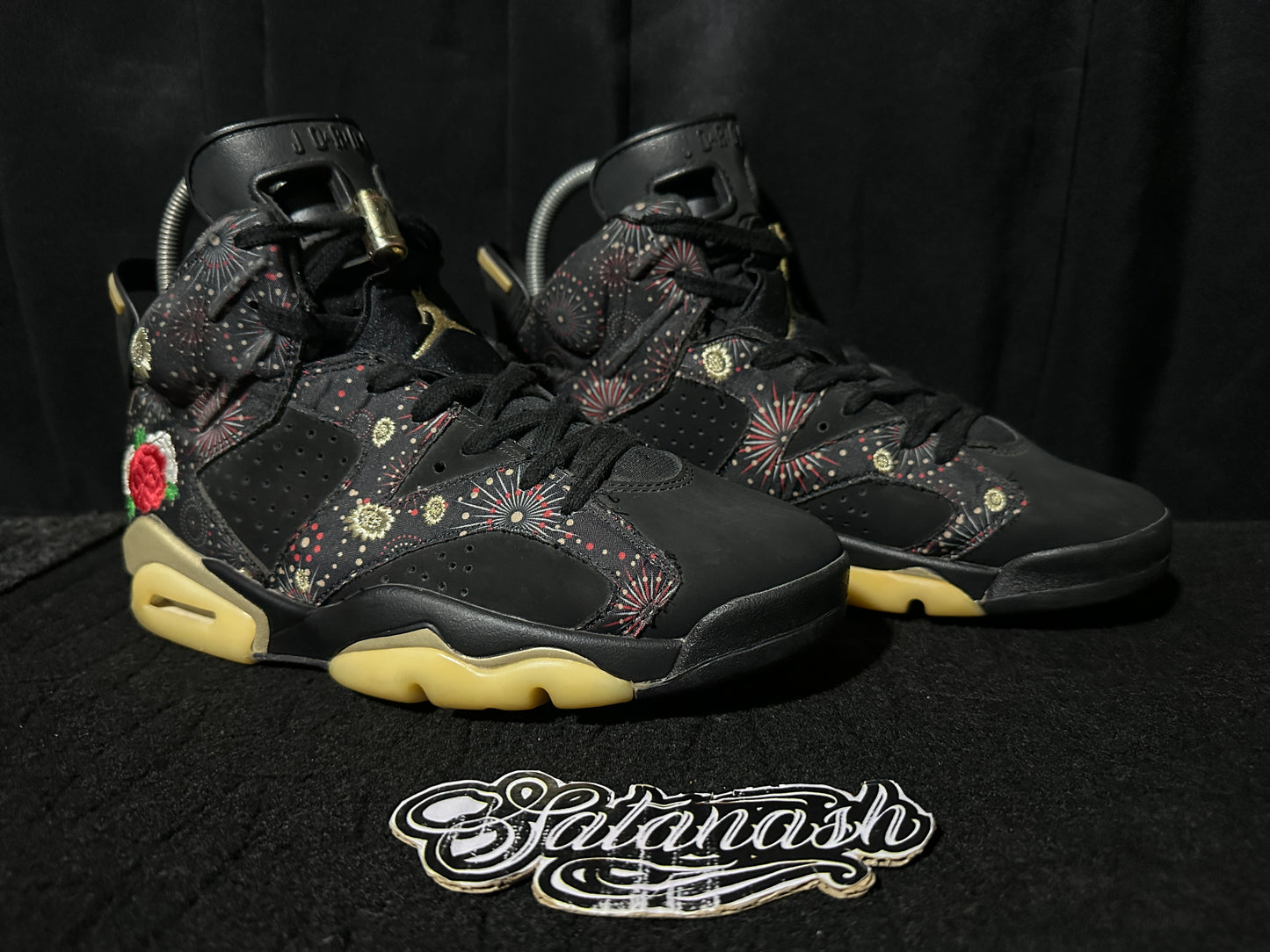 Nike Air "JORDAN 6" (RETRO) "CHINESE NEW YEAR" (BLACK METALLIC GOLD RED GREEN) 2018 Mid Rare