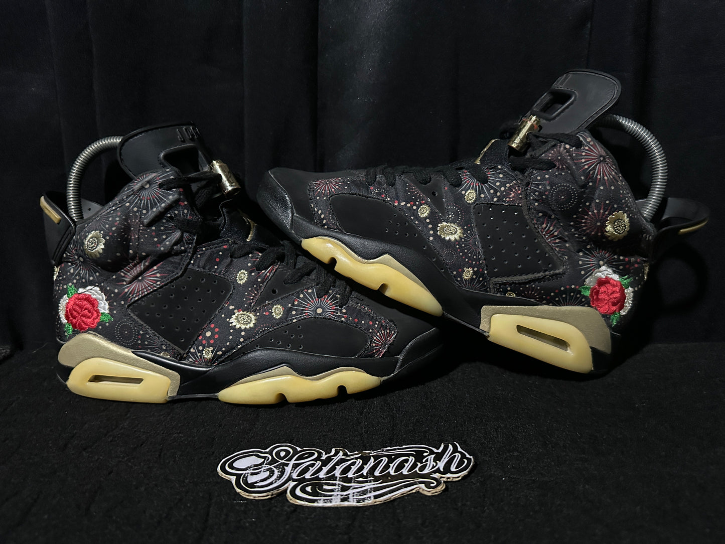 Nike Air "JORDAN 6" (RETRO) "CHINESE NEW YEAR" (BLACK METALLIC GOLD RED GREEN) 2018 Mid Rare