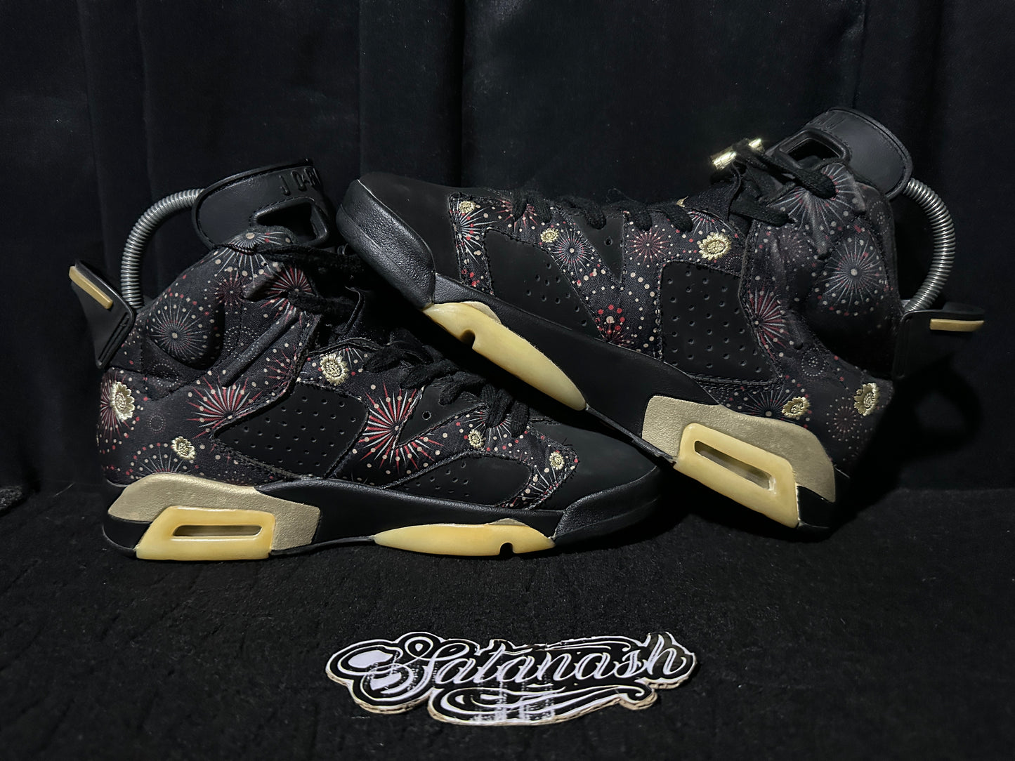 Nike Air "JORDAN 6" (RETRO) "CHINESE NEW YEAR" (BLACK METALLIC GOLD RED GREEN) 2018 Mid Rare