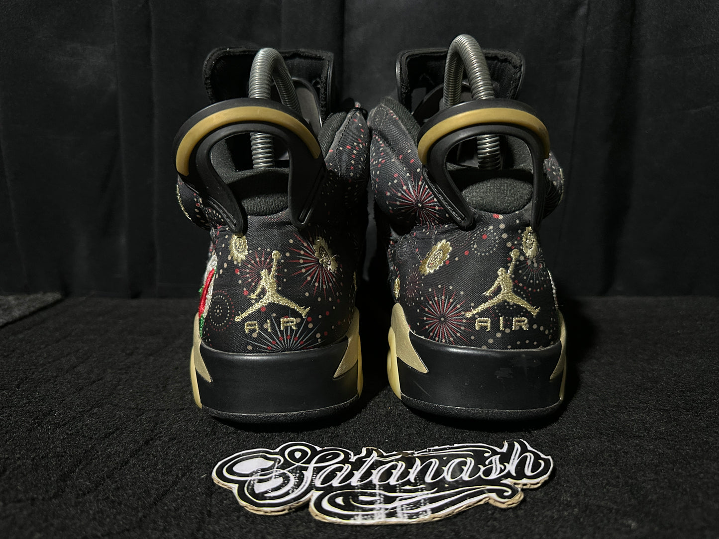 Nike Air "JORDAN 6" (RETRO) "CHINESE NEW YEAR" (BLACK METALLIC GOLD RED GREEN) 2018 Mid Rare