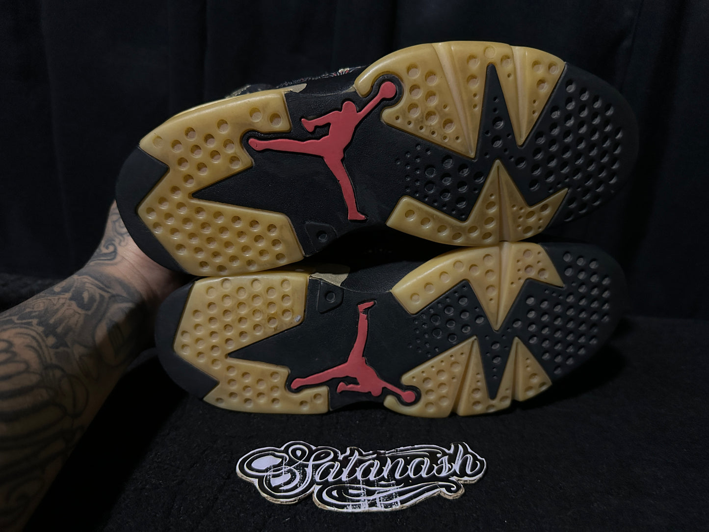 Nike Air "JORDAN 6" (RETRO) "CHINESE NEW YEAR" (BLACK METALLIC GOLD RED GREEN) 2018 Mid Rare