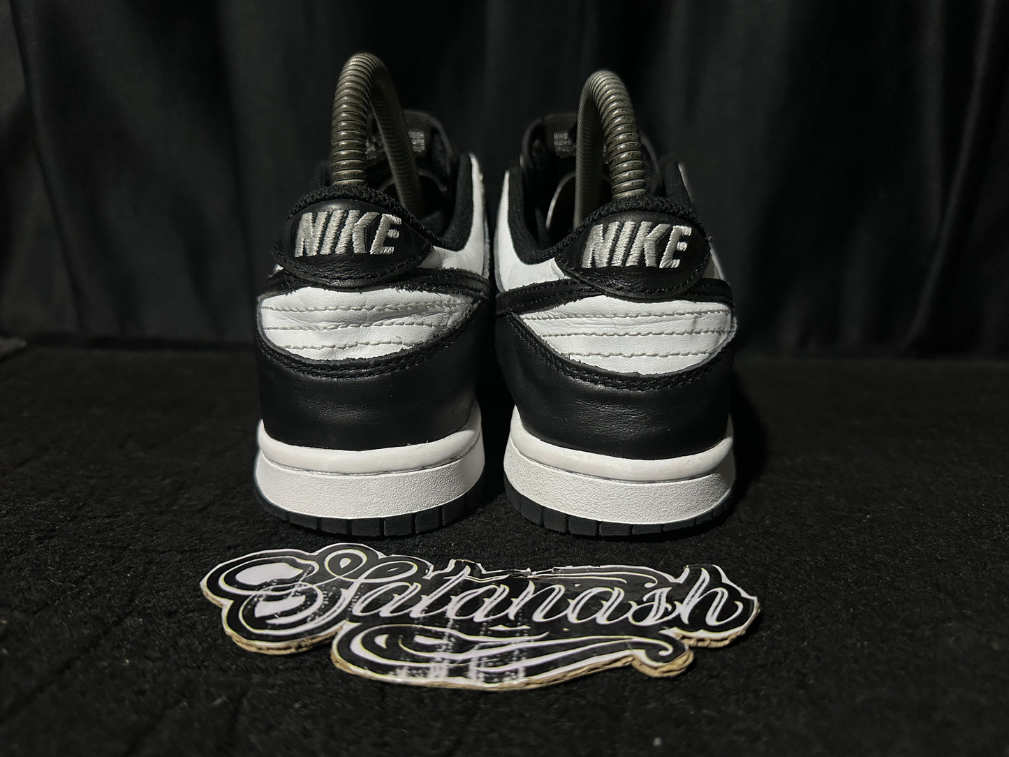 Nike Classic "DUNK" (PANDA) "BLACK WHITE" Low