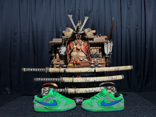 Nike Classic "DUNK" (GREATFUL DEAD) "BEARS" (GREEN SPARK SOAR) SkateBoarding Low