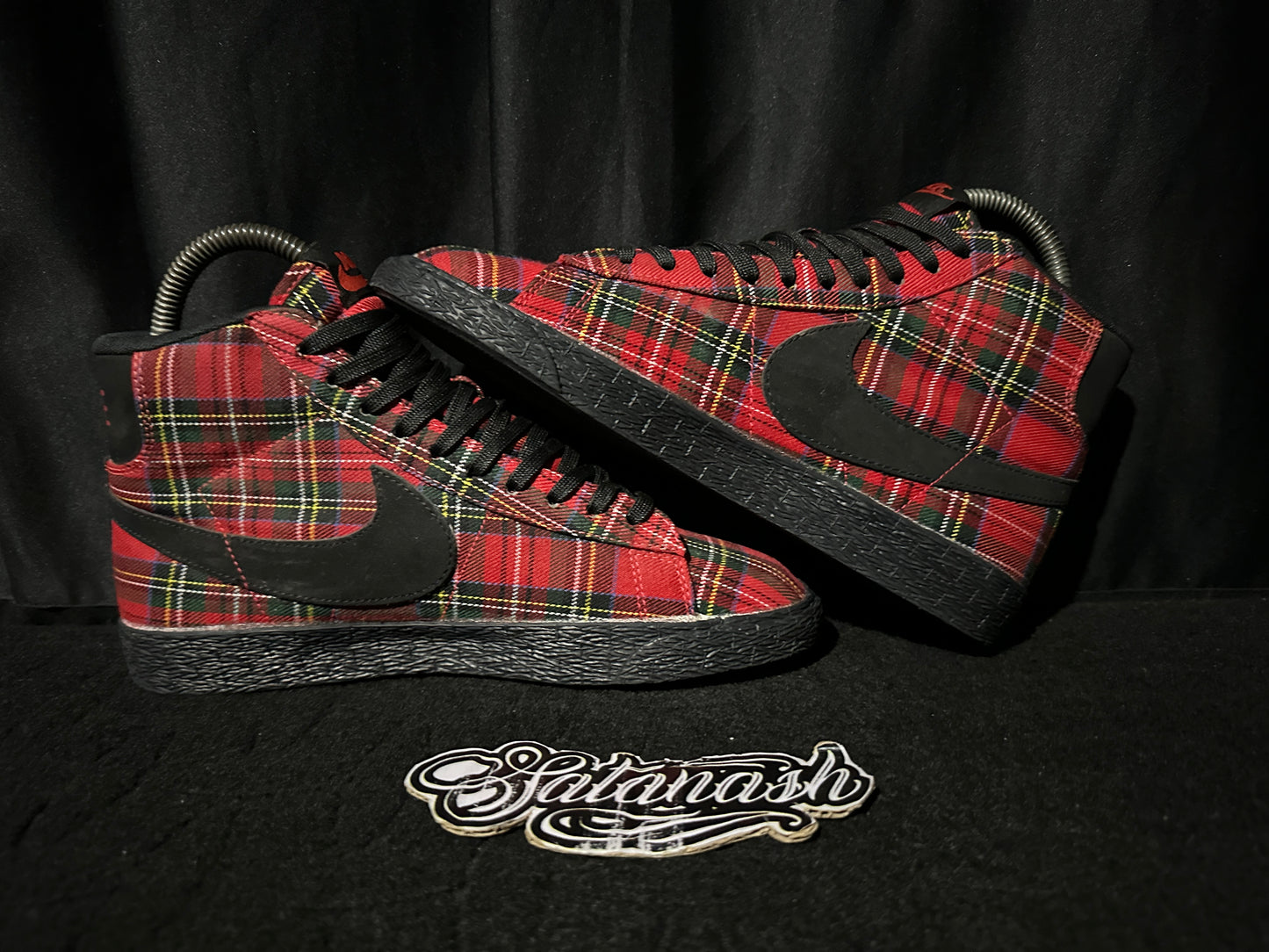 Nike Classic "BLAZER" (TEXTILE PRM) "FLANNEL" (RED BLACK GREEN YELLOW) High Rare