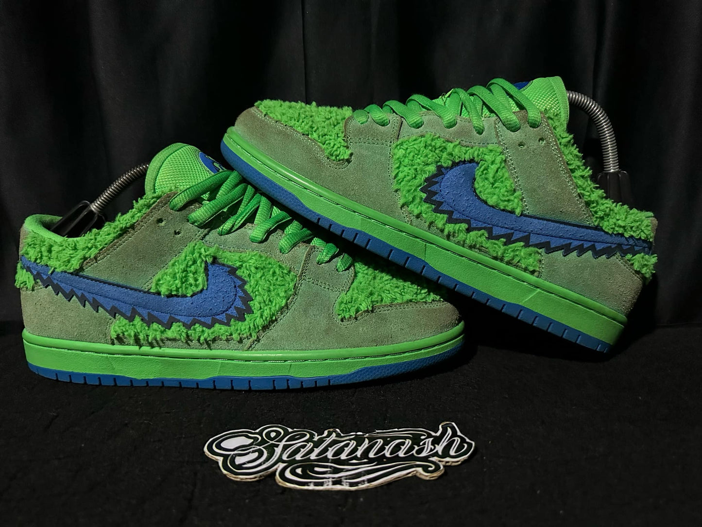 Nike Classic "DUNK" (GREATFUL DEAD) "BEARS" (GREEN SPARK SOAR) SkateBoarding Low