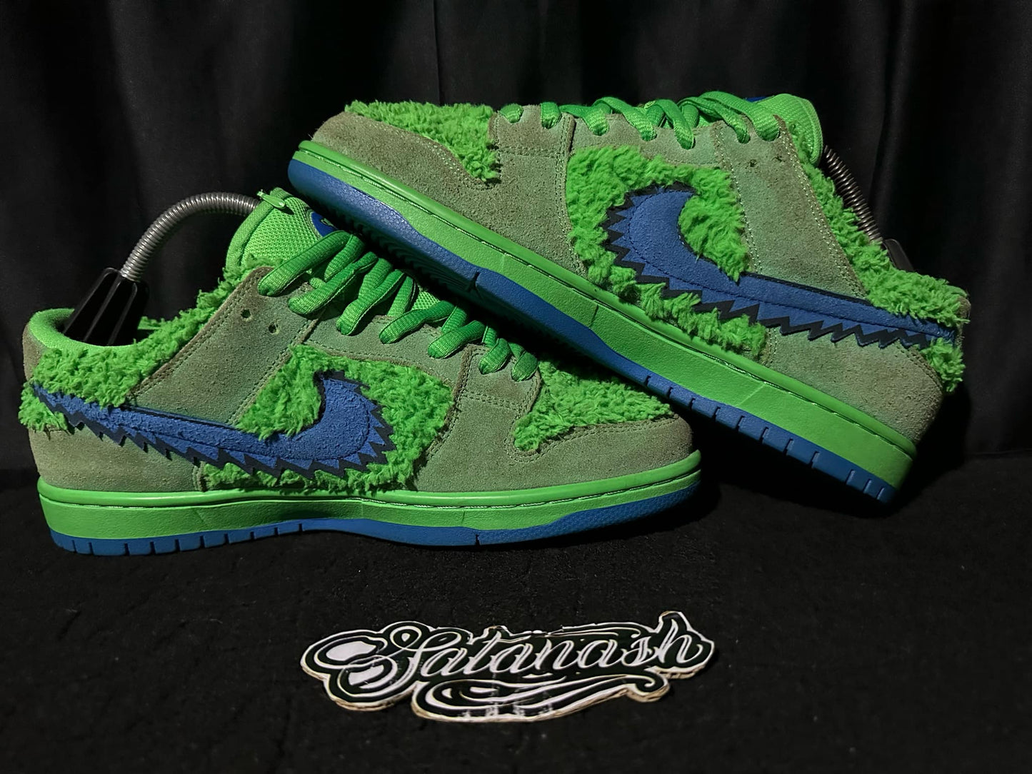 Nike Classic "DUNK" (GREATFUL DEAD) "BEARS" (GREEN SPARK SOAR) SkateBoarding Low